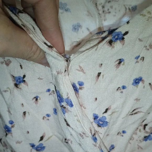 Astr Cream and Blue Puff Sleeve Wrap Blouse - Picture 2 of 8